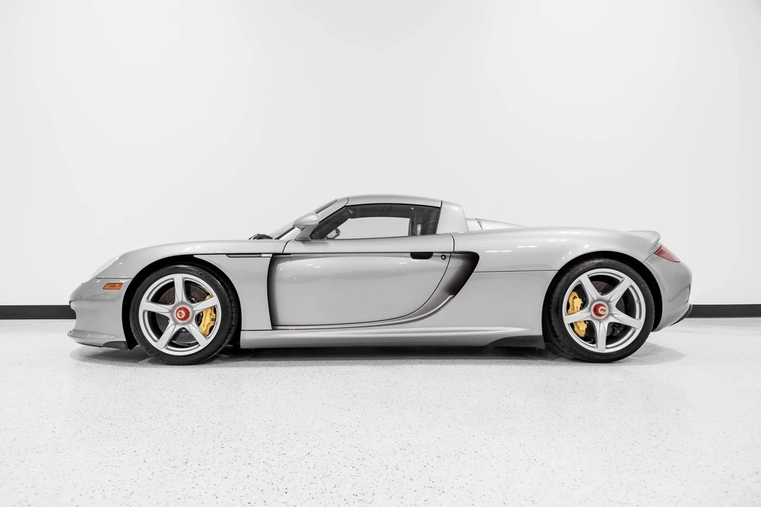 2004 Porsche Carrera GT - Image 10 of 31