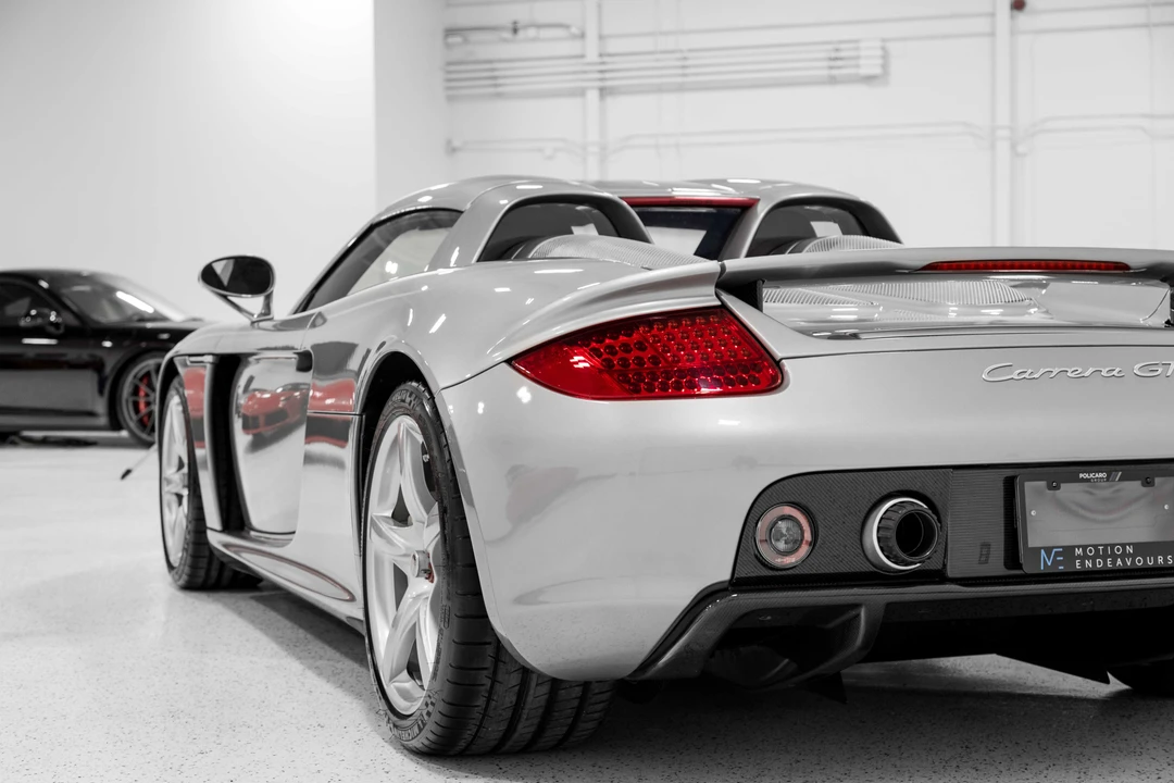 2004 Porsche Carrera GT - Image 29 of 31