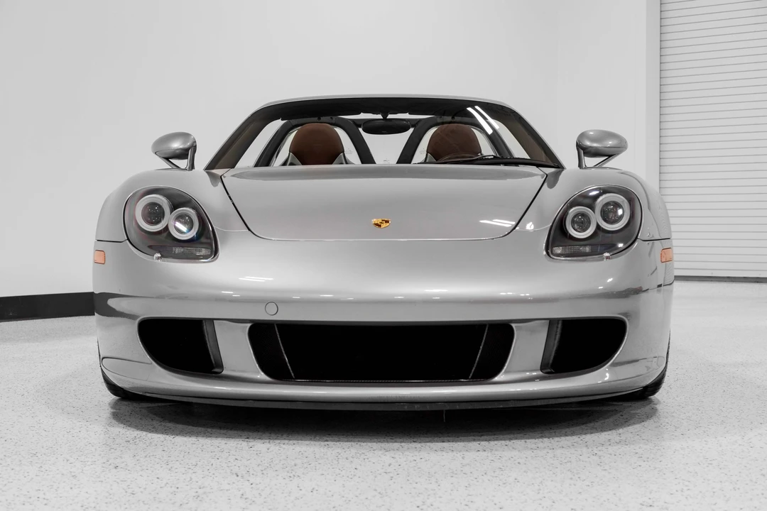 2004 Porsche Carrera GT - Image 13 of 31