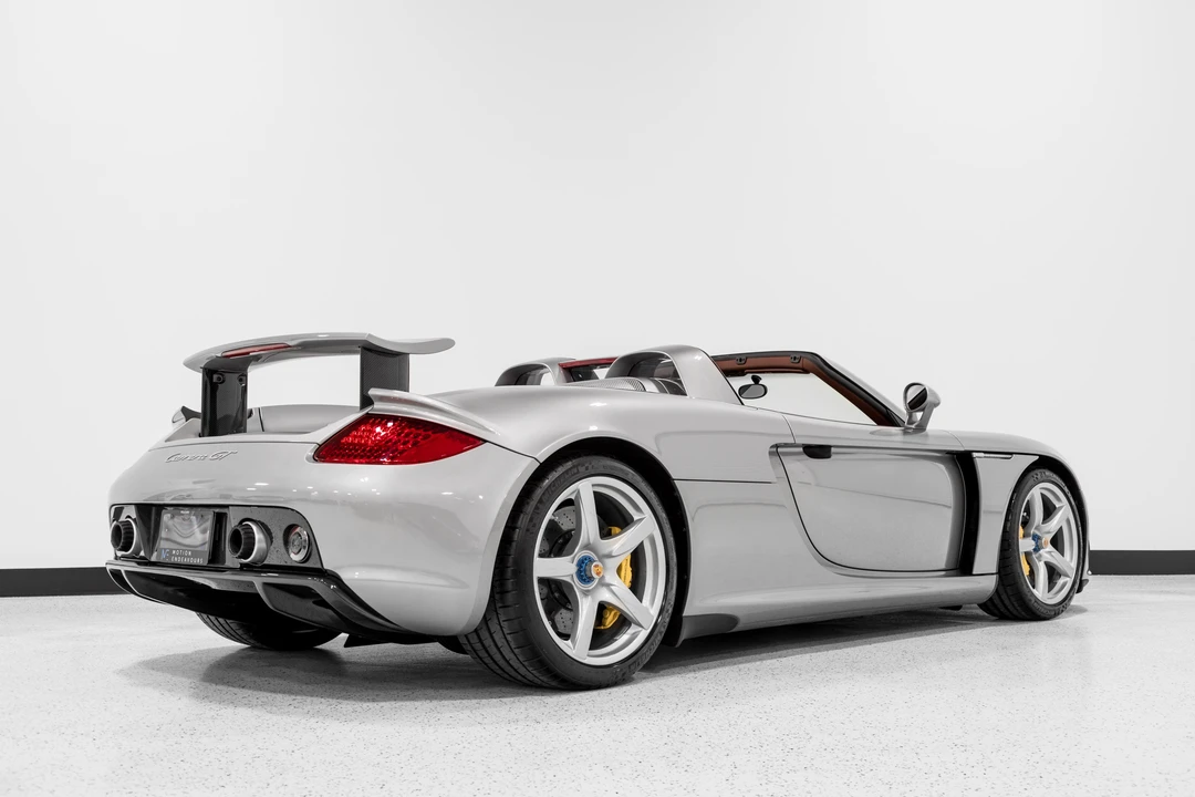 2004 Porsche Carrera GT - Image 12 of 31