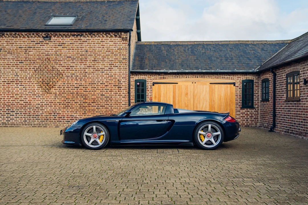2004 Porsche Carrera GT - Image 5 of 31