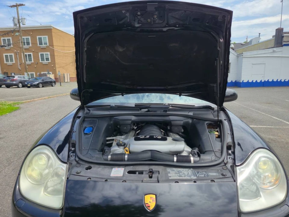 2004 Porsche 955/957 Cayenne S - Image 8 of 20
