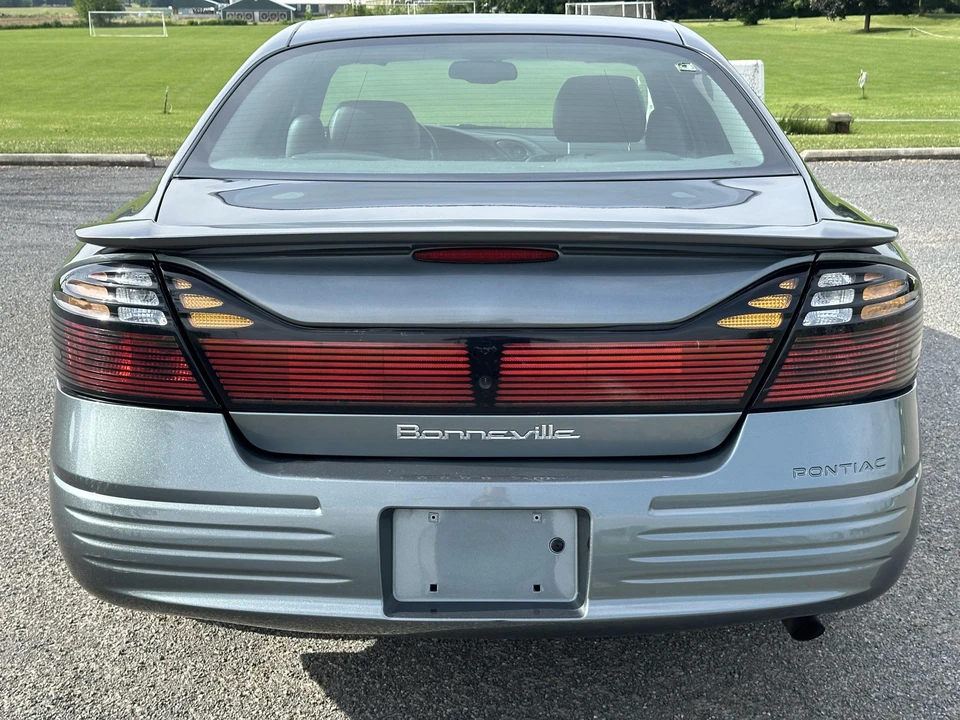 2004 Pontiac Bonneville 5th+ Gen - Image 13 of 31