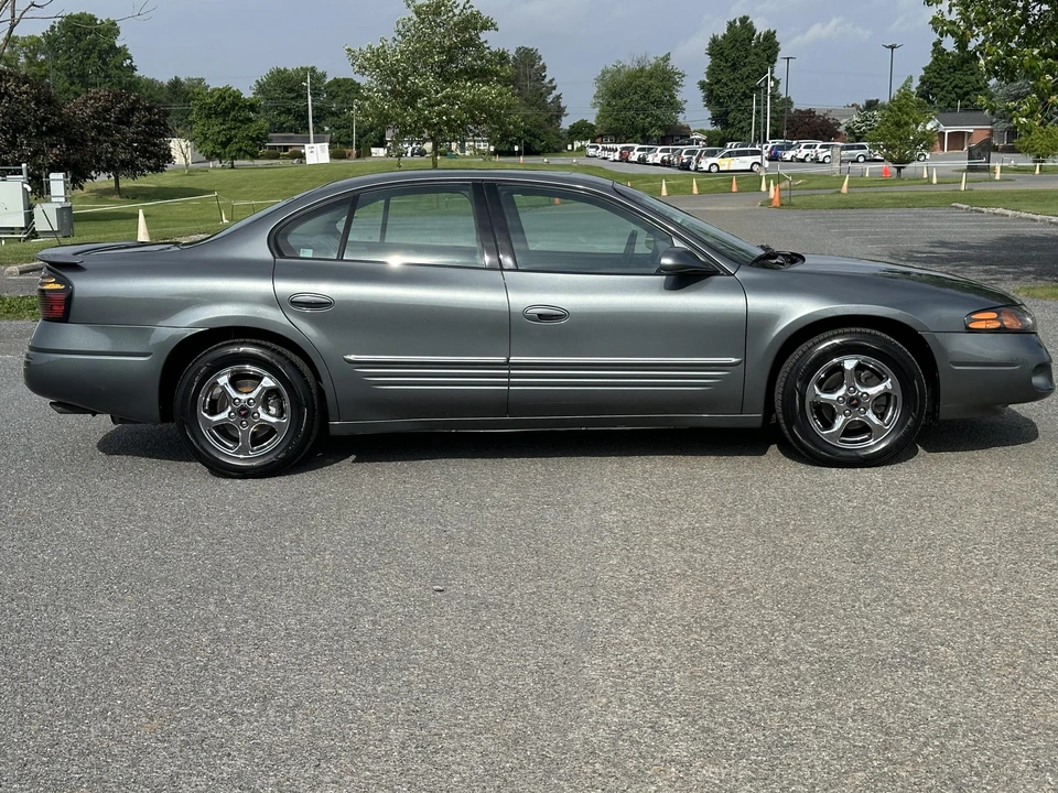 2004 Pontiac Bonneville 5th+ Gen - Image 9 of 31