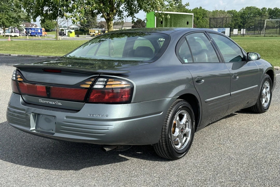 2004 Pontiac Bonneville 5th+ Gen - Image 12 of 31