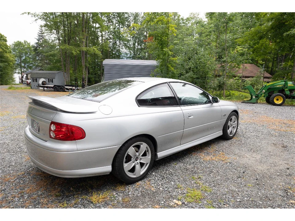 2004 Pontiac GTO 4th Gen - Image 20 of 31