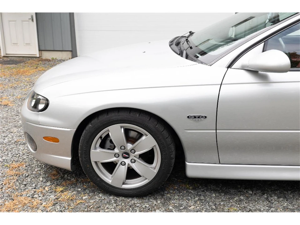 2004 Pontiac GTO 4th Gen - Image 14 of 31