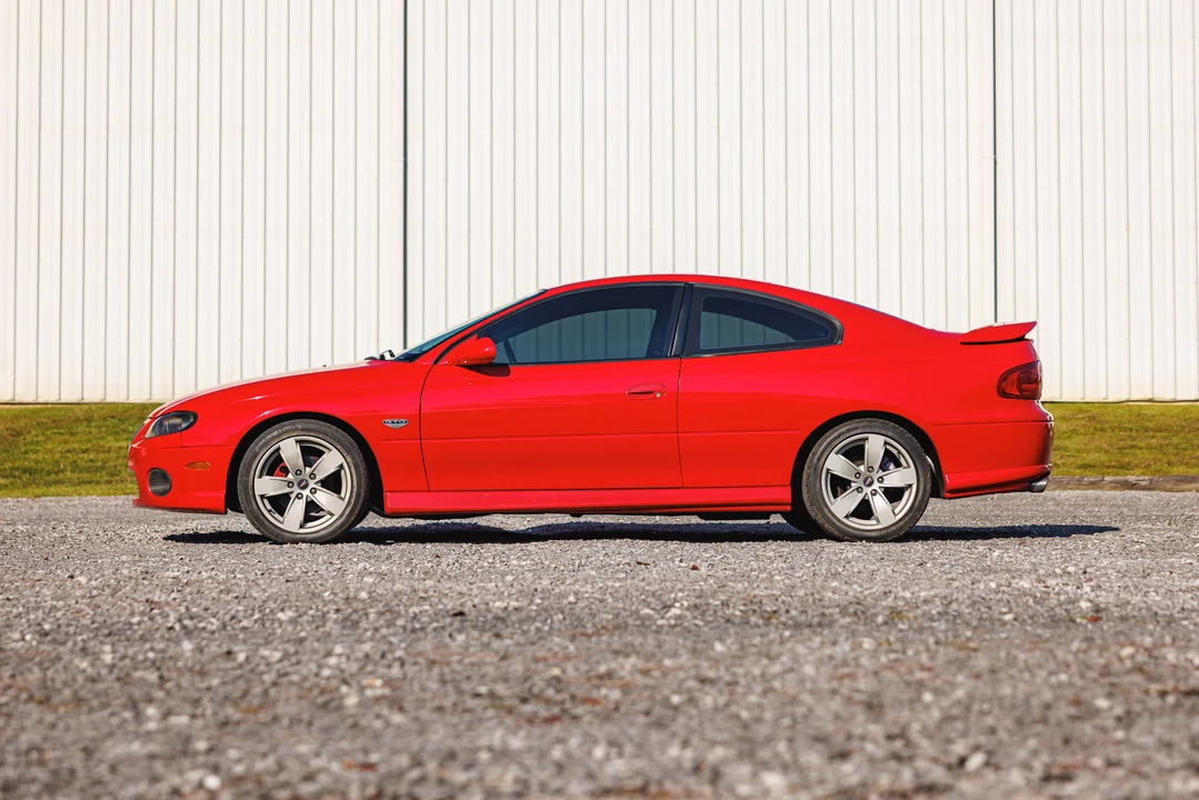 2004 Pontiac GTO 4th Gen - Image 11 of 31