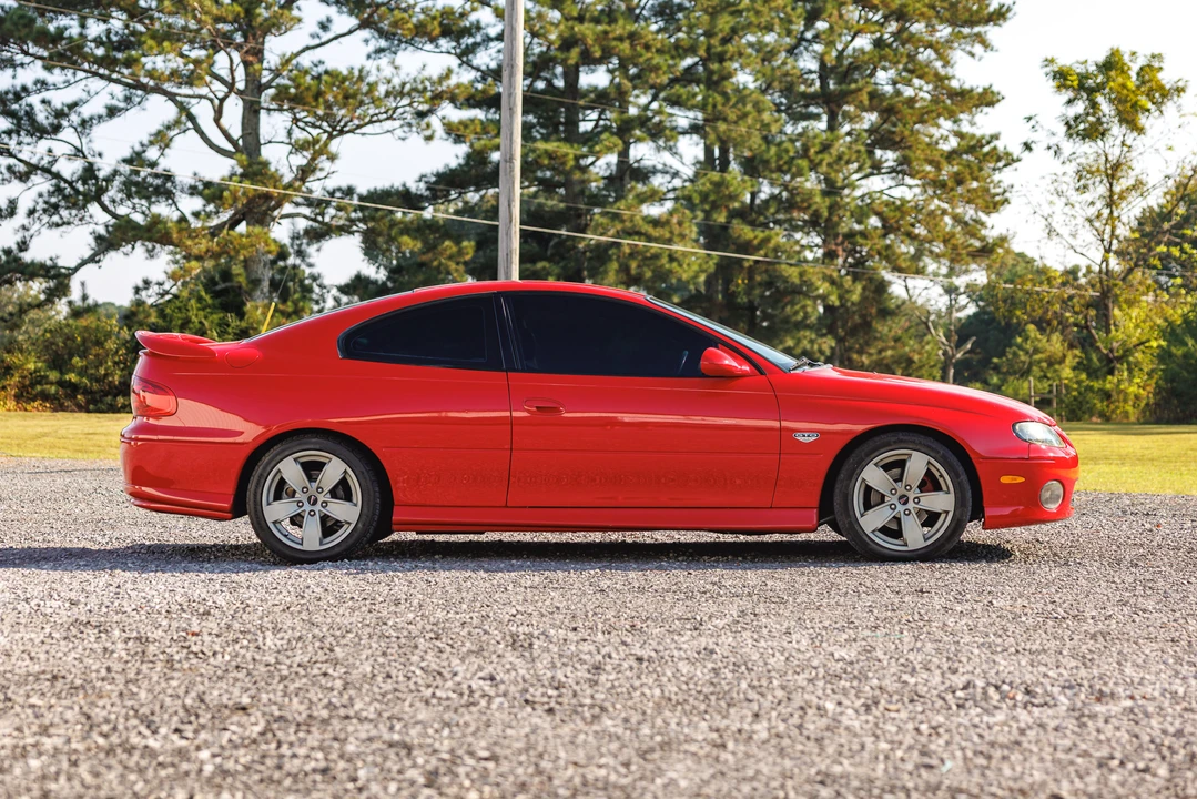 2004 Pontiac GTO 4th Gen - Image 9 of 31