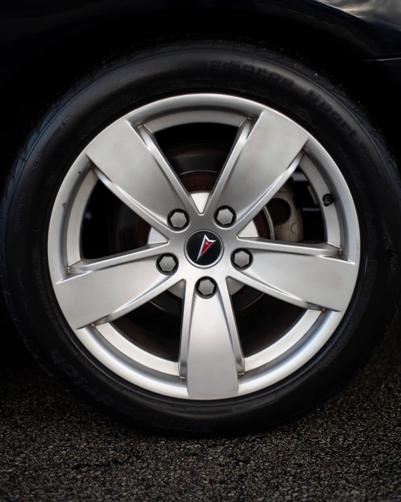 2004 Pontiac GTO 4th Gen - Image 26 of 31