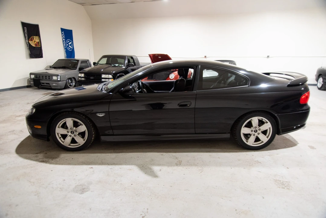 2004 Pontiac GTO 4th Gen - Image 15 of 31