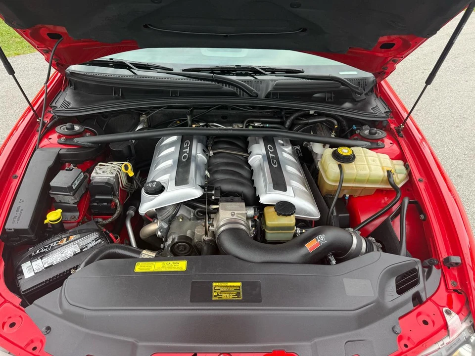 2004 Pontiac GTO 4th Gen - Image 15 of 31