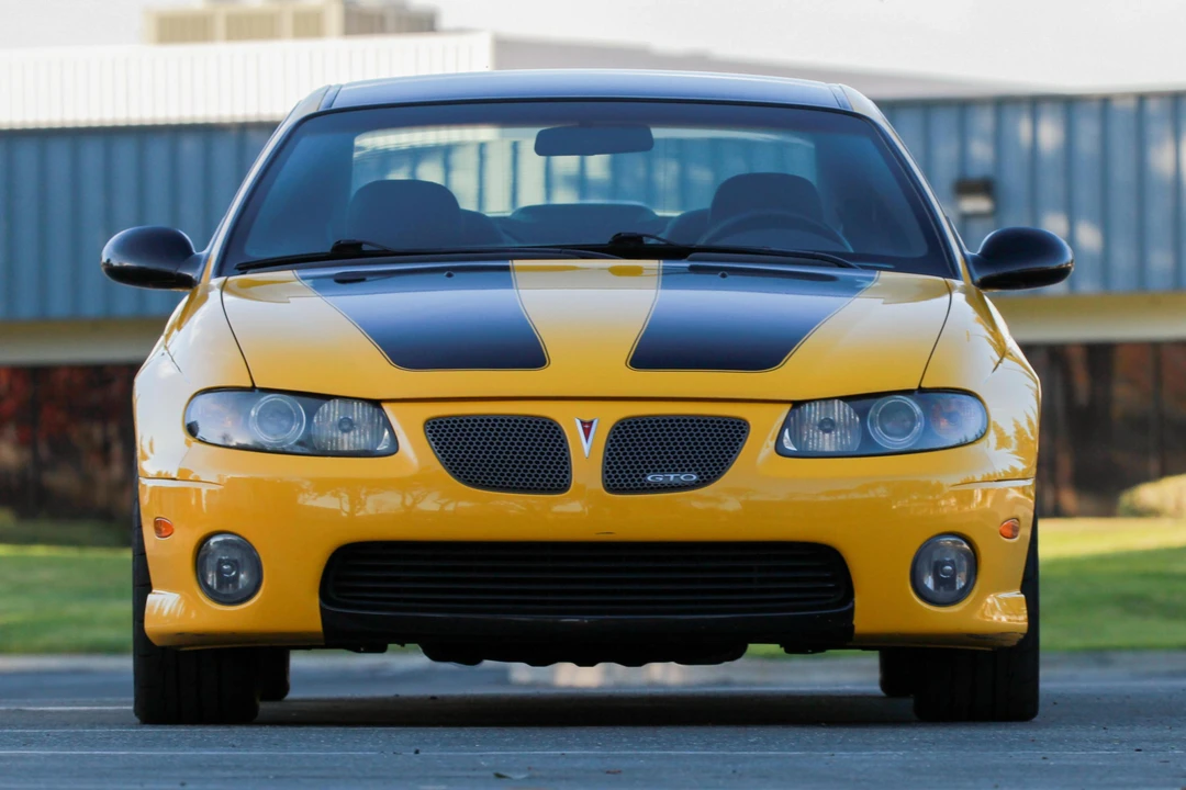2004 Pontiac GTO 4th Gen - Image 2 of 11