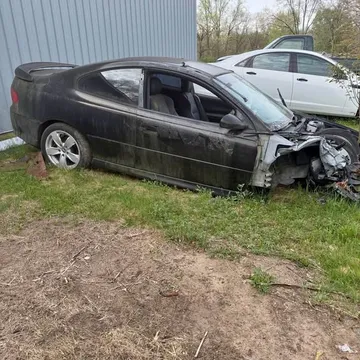 2004 Pontiac GTO Coupe 2D