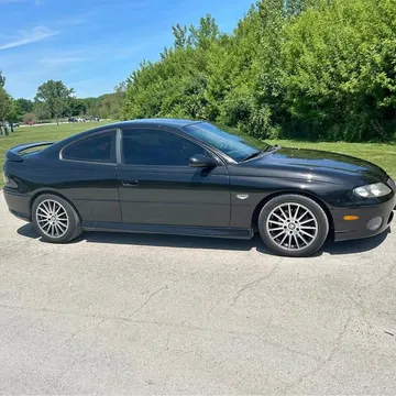 2004 Pontiac GTO Coupe 2D