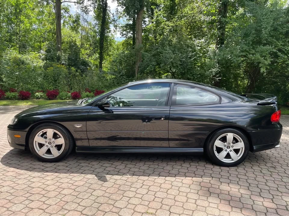 2004 Pontiac GTO 4th Gen - Image 2 of 18