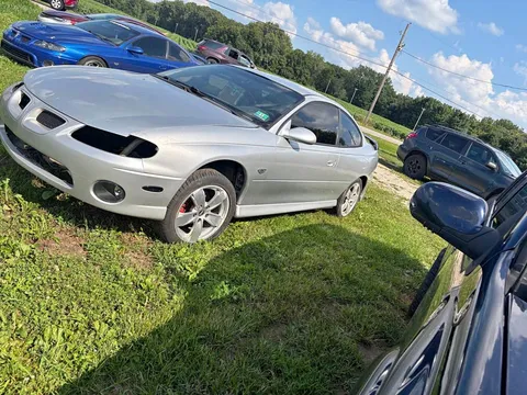 2004 Pontiac GTO Coupe 2D