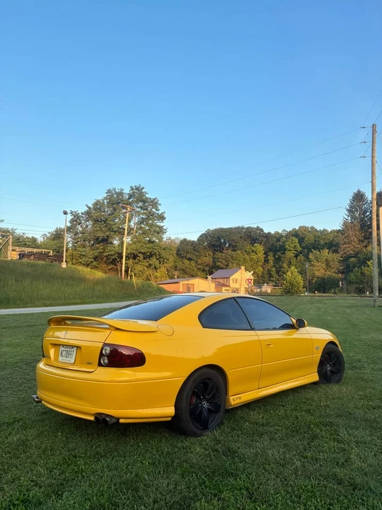2004 Pontiac GTO 4th Gen - Image 2 of 10