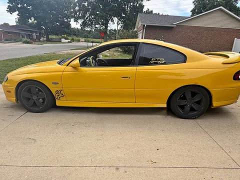 2004 Pontiac GTO Coupe 2D