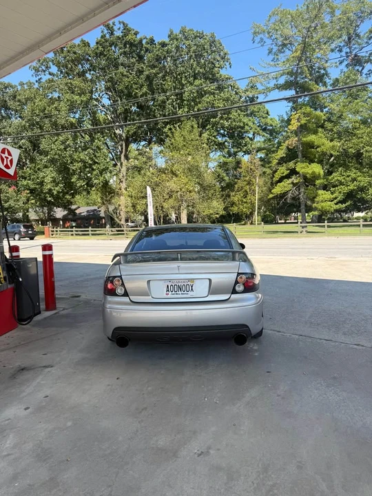 2004 Pontiac GTO 4th Gen - Image 2 of 16
