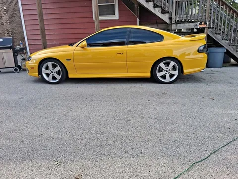 2004 Pontiac GTO Coupe 2D