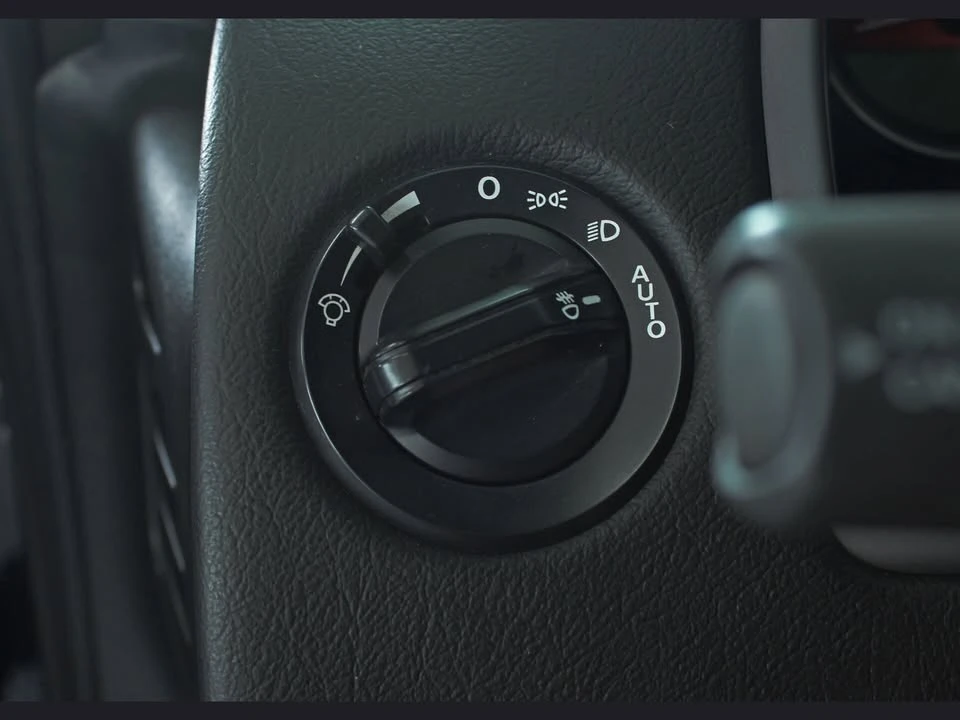2004 Pontiac GTO 4th Gen - Image 12 of 20
