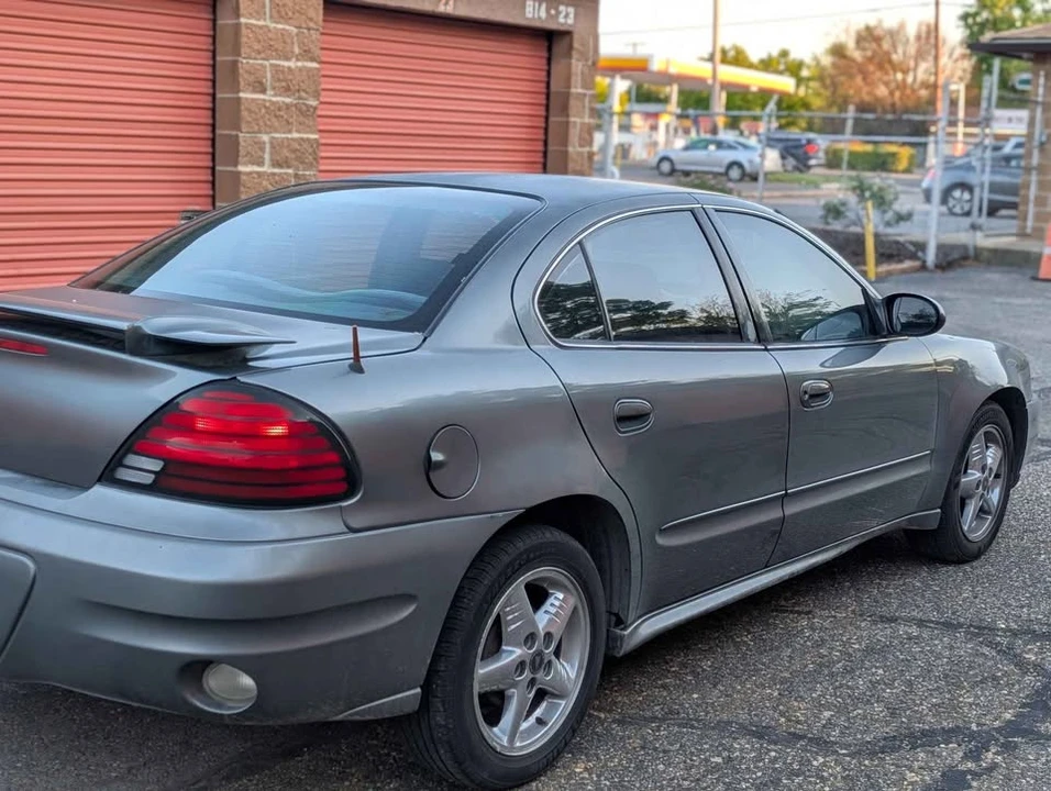 2004 Pontiac Grand Am - Image 9 of 10