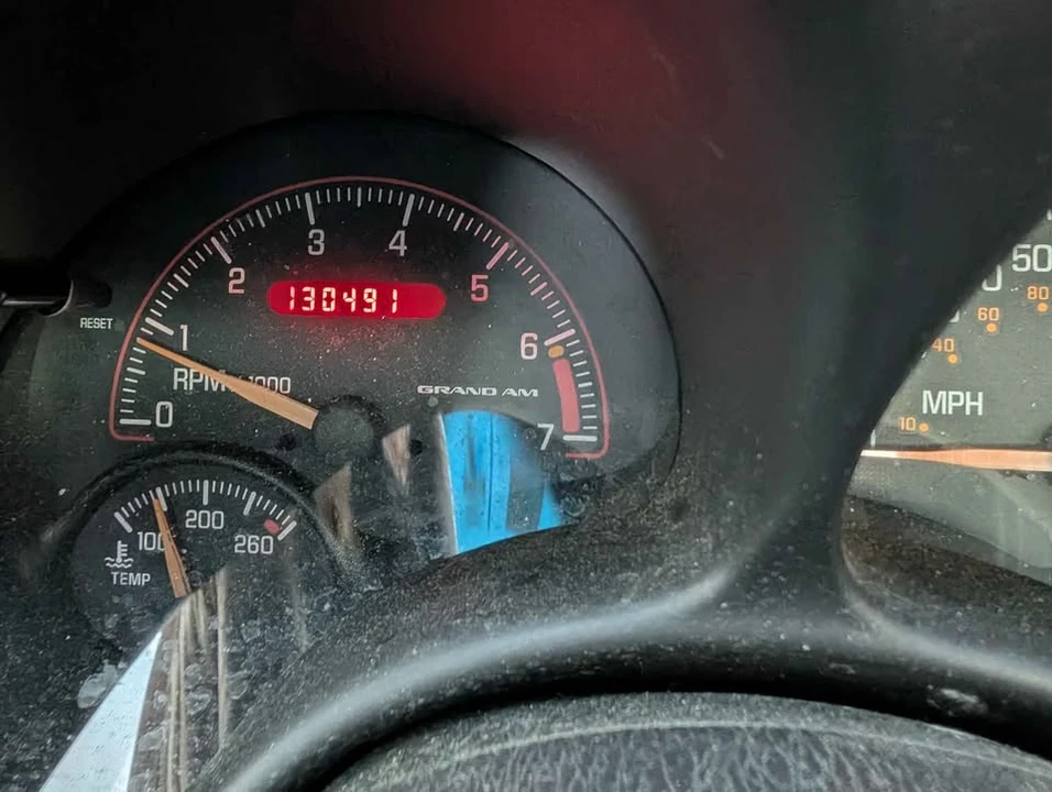 2004 Pontiac Grand Am - Image 6 of 10