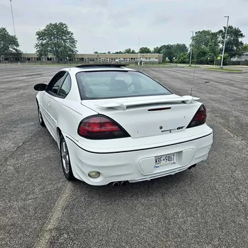 2004 Pontiac Grand Am GT Coupe 2D