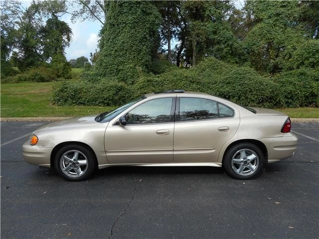 2004 Pontiac Grand Am - Image 8 of 12