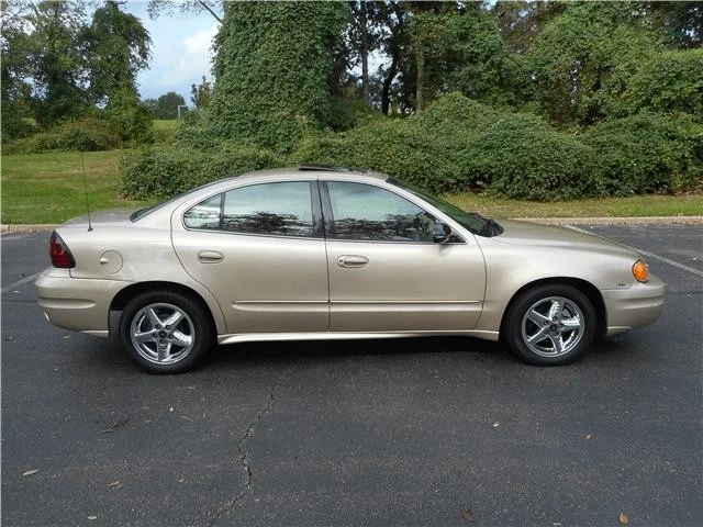 2004 Pontiac Grand Am - Image 2 of 12