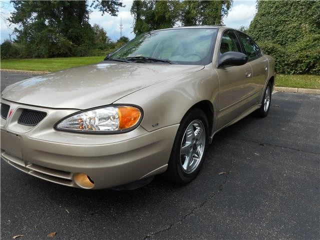 2004 Pontiac Grand Am - Image 10 of 12