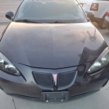 2004 Pontiac Grand Prix GT Sedan 4D