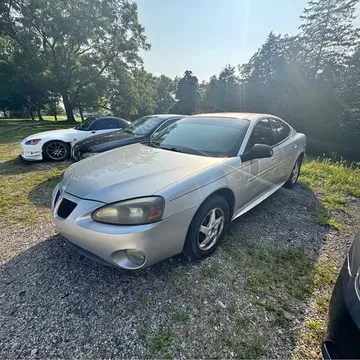 2004 Pontiac Grand Prix GT Sedan 4D