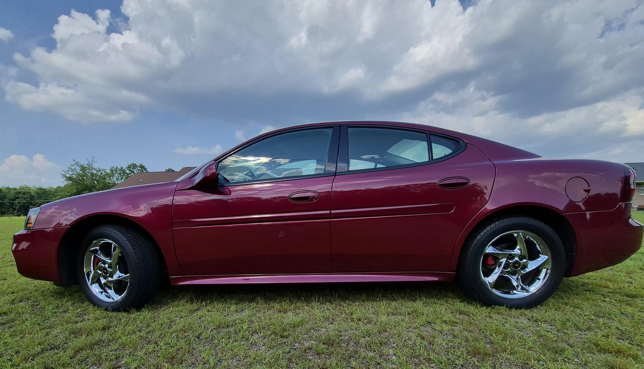 2004 Pontiac Grand Prix 3rd+ Gen - Image 28 of 31