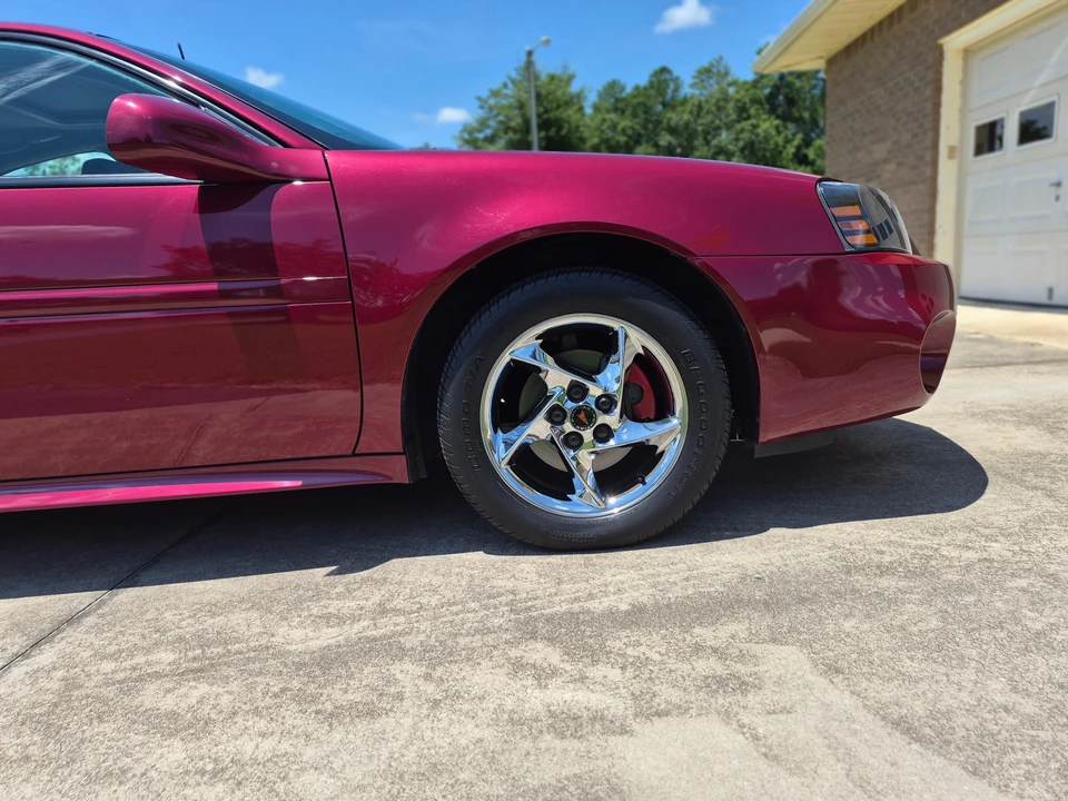 2004 Pontiac Grand Prix 3rd+ Gen - Image 27 of 31