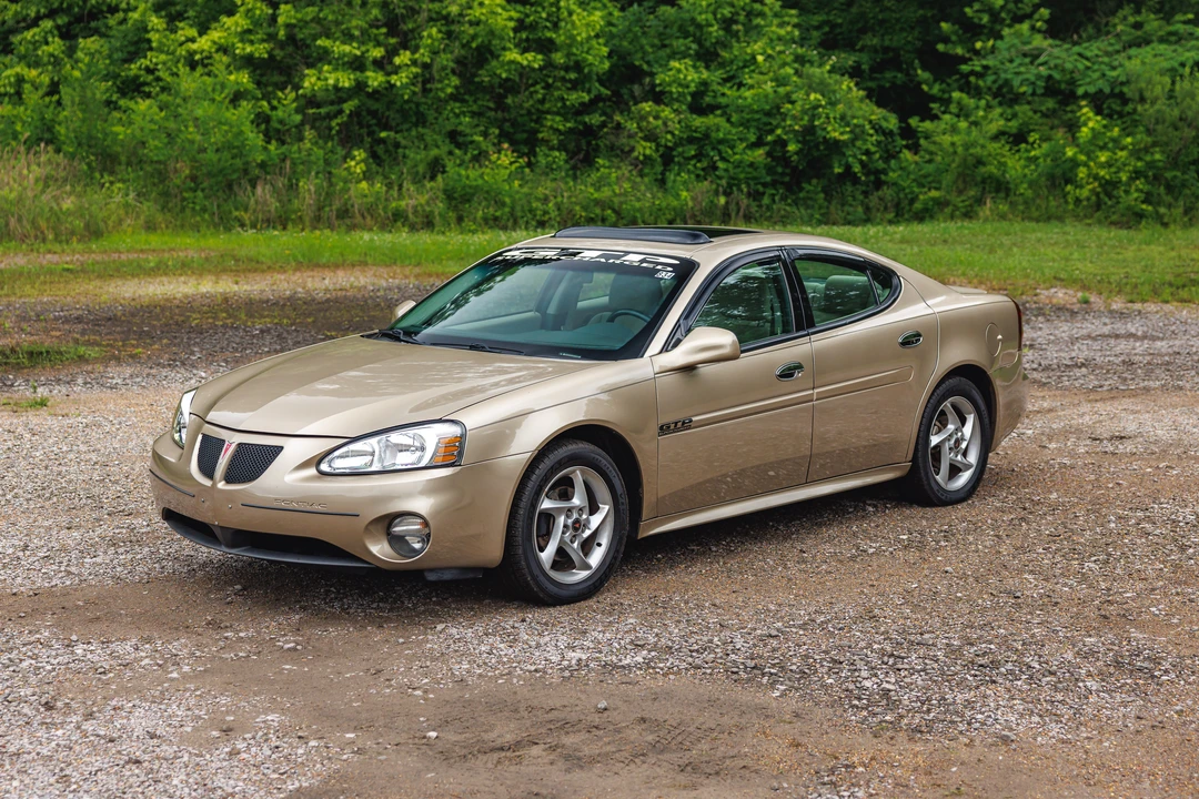 2004 Pontiac Grand Prix 3rd+ Gen - Image 2 of 31