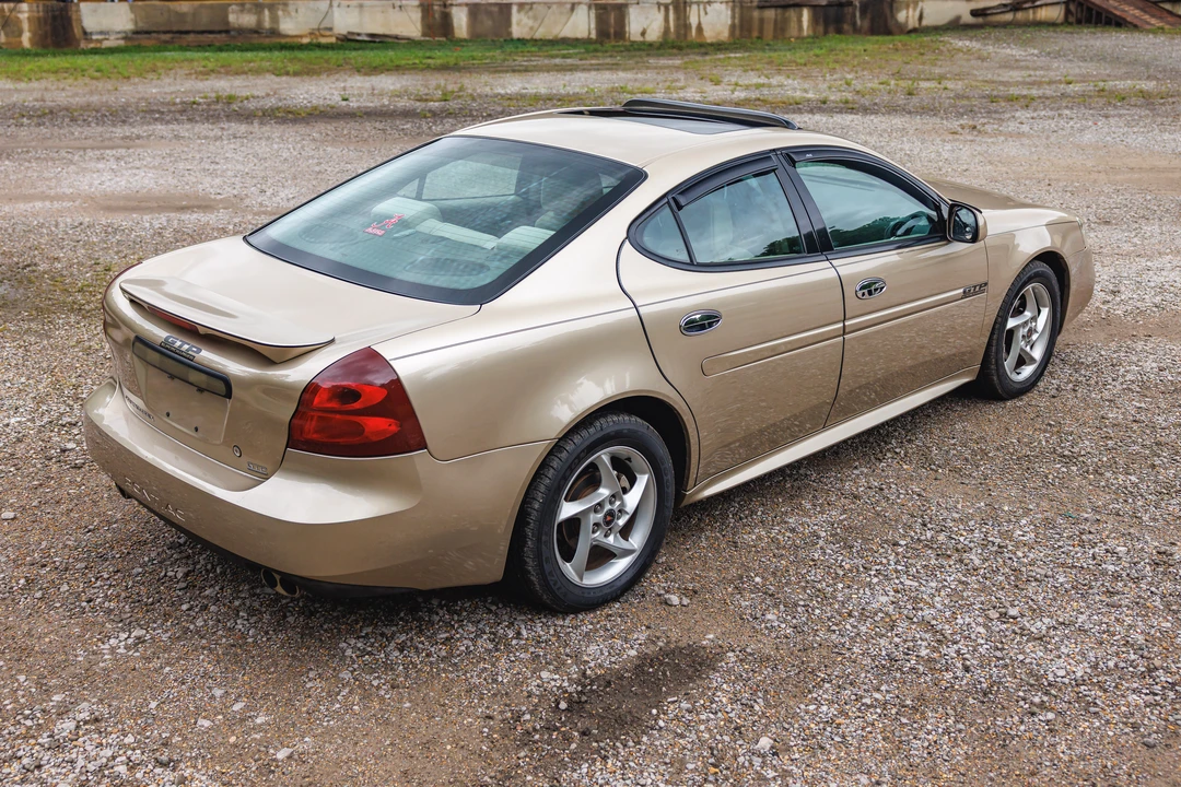 2004 Pontiac Grand Prix 3rd+ Gen - Image 8 of 31