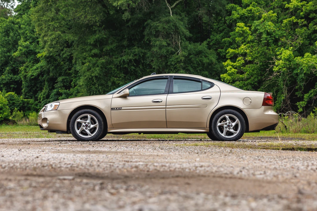 2004 Pontiac Grand Prix 3rd+ Gen - Image 13 of 31