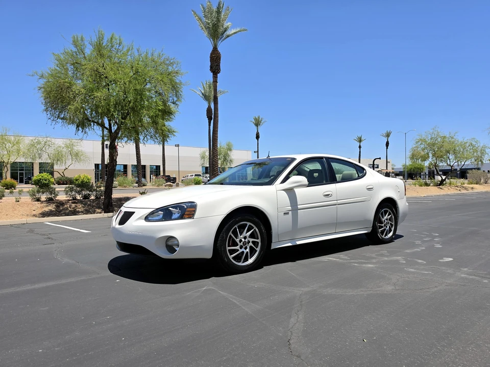 2004 Pontiac Grand Prix 3rd+ Gen - Image 28 of 31