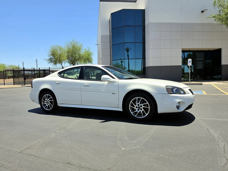 2004 Pontiac Grand Prix 3rd+ Gen - Image 10 of 31