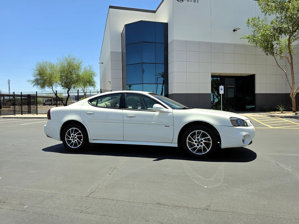 2004 Pontiac Grand Prix 3rd+ Gen - Image 11 of 31