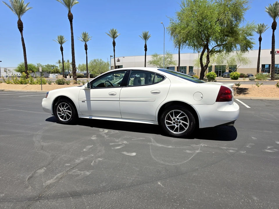 2004 Pontiac Grand Prix 3rd+ Gen - Image 25 of 31