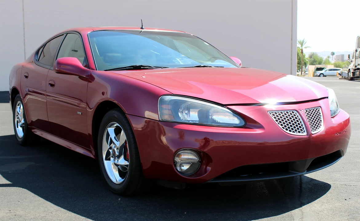 2004 Pontiac Grand Prix 3rd+ Gen - Image 2 of 31