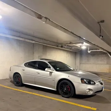 2004 Pontiac Grand Prix GTP Sedan 4D