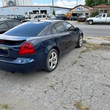 2004 Pontiac Grand Prix GXP Sedan 4D