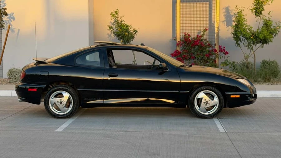 2004 Pontiac Sunfire - Image 7 of 14