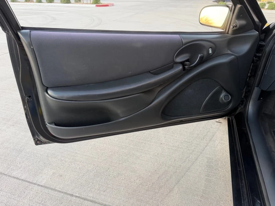2004 Pontiac Sunfire - Image 10 of 14