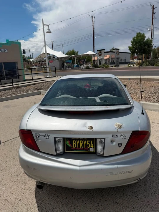 2004 Pontiac Sunfire - Image 5 of 10