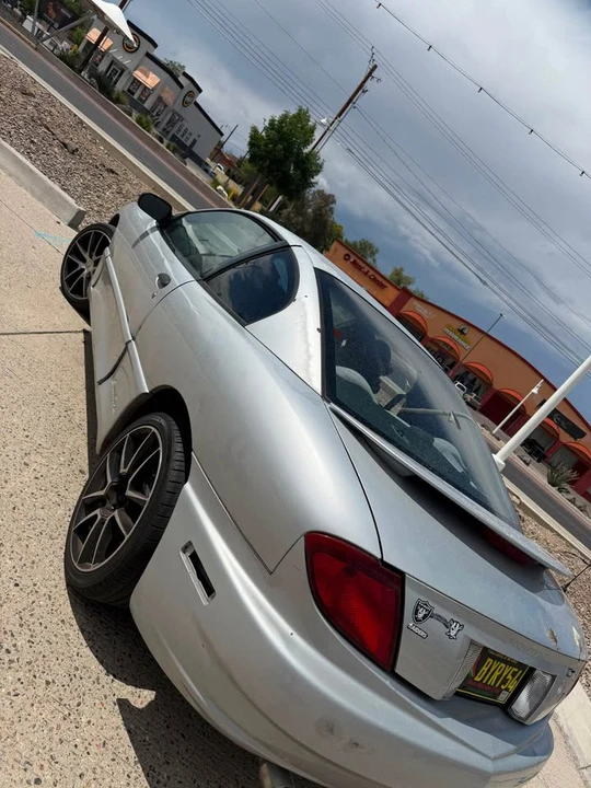 2004 Pontiac Sunfire - Image 9 of 10